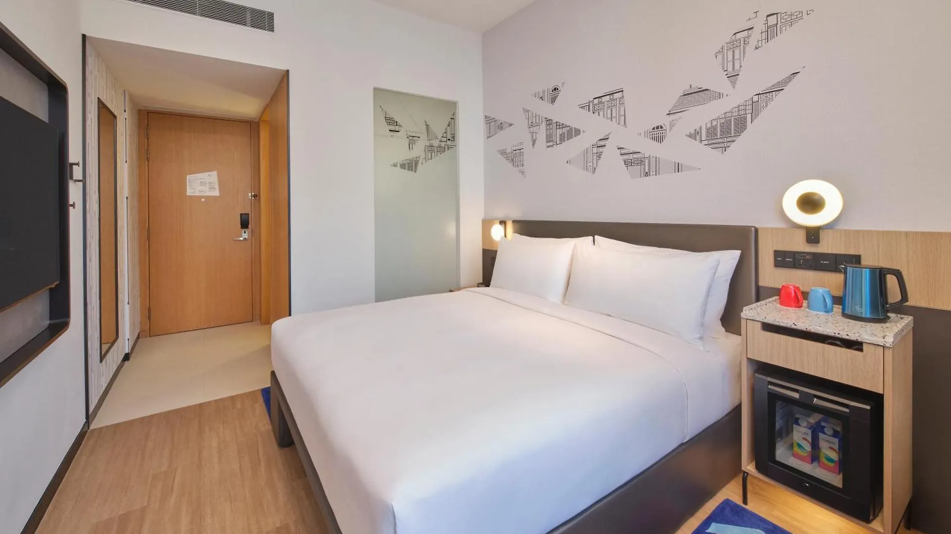 Aloft Singapore Novena Hotel