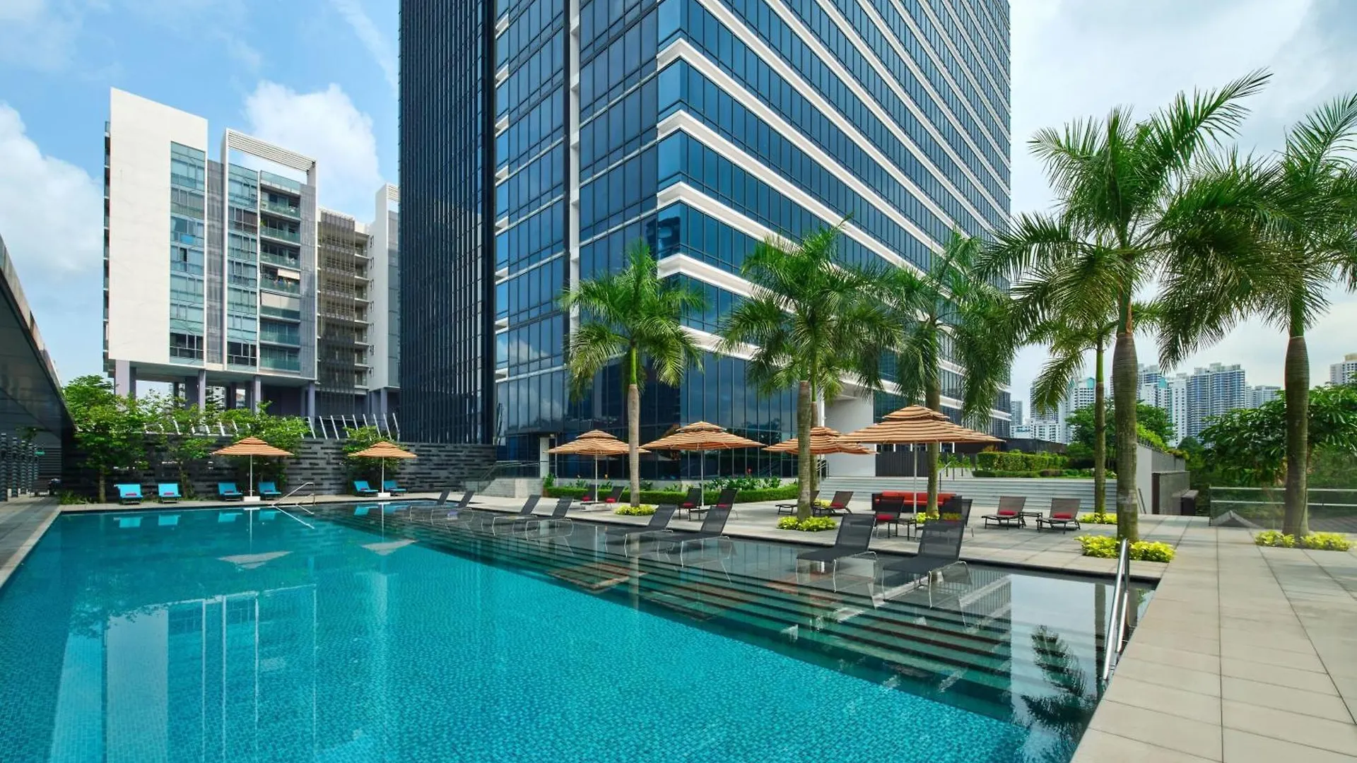 Aloft Singapore Novena Hotel