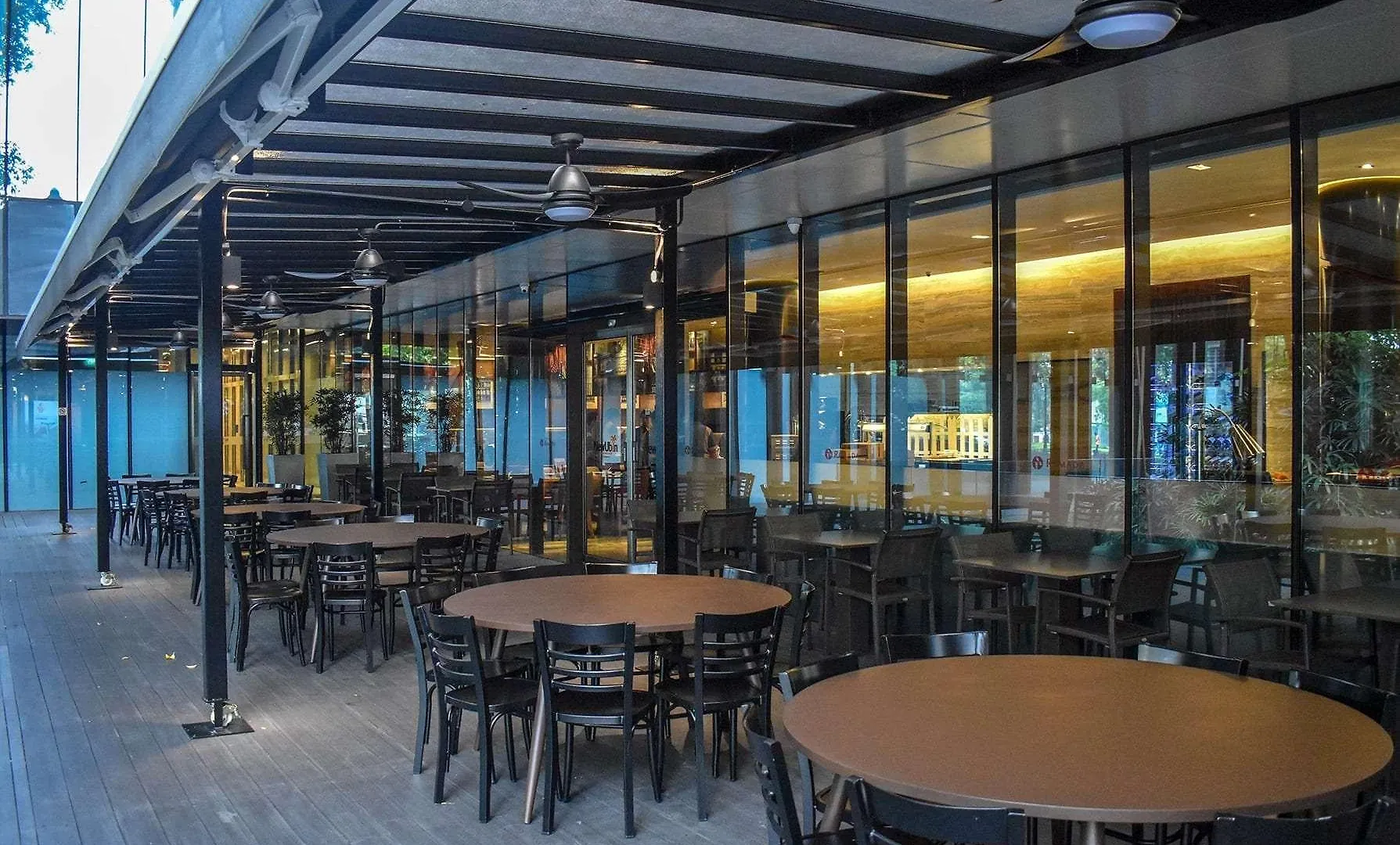 Aloft Singapore Novena Hotel