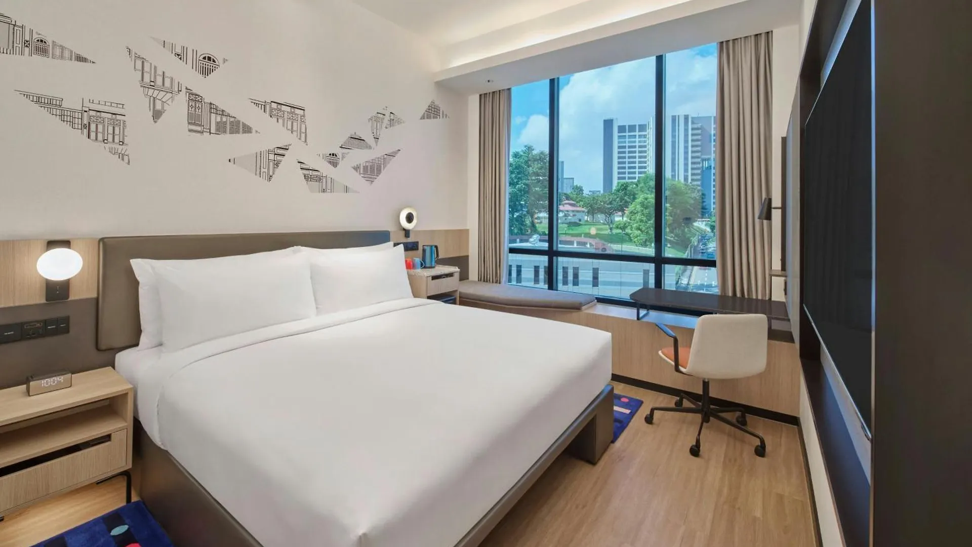 Aloft Singapore Novena 4*,