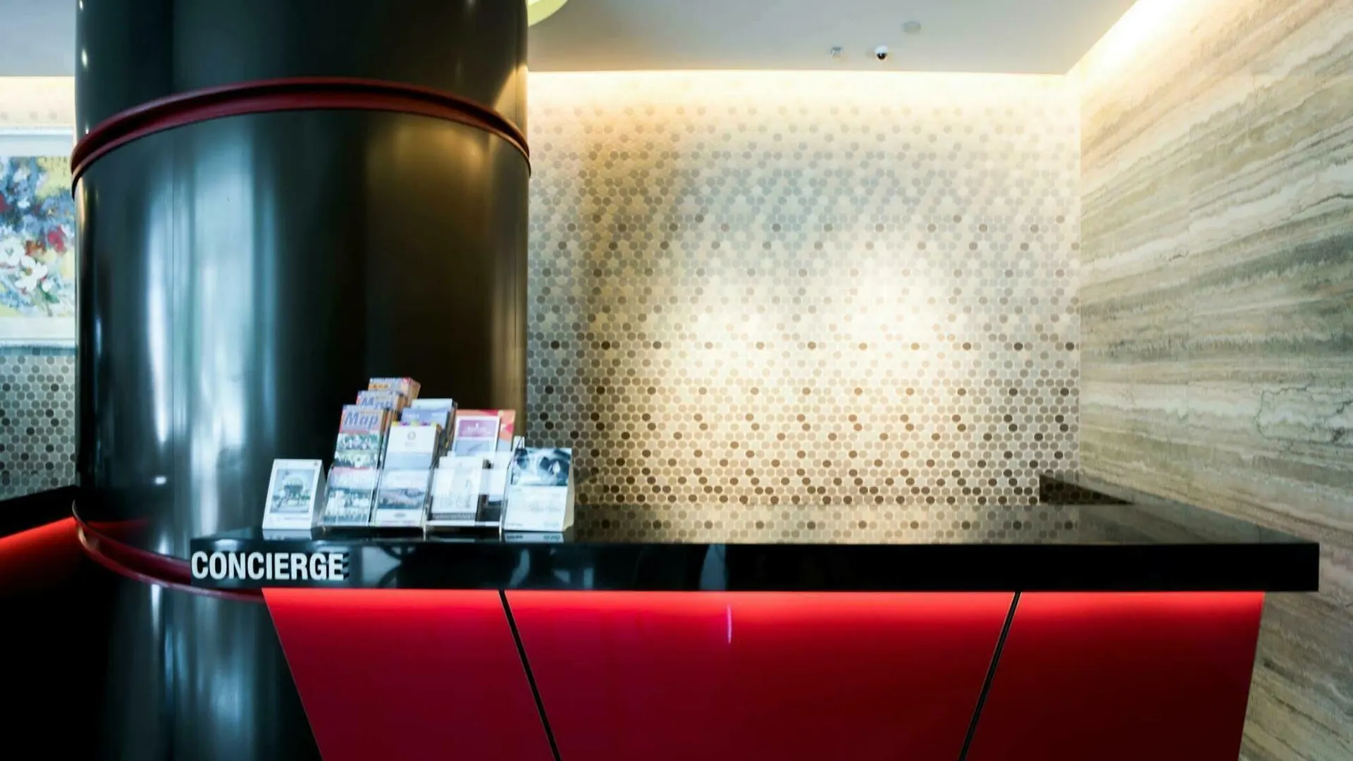 Aloft Singapore Novena Hotel